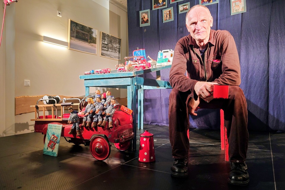 Der Puppenspieler und seine Puppen